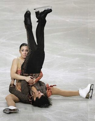 unusual-ice-skating-oops-sports